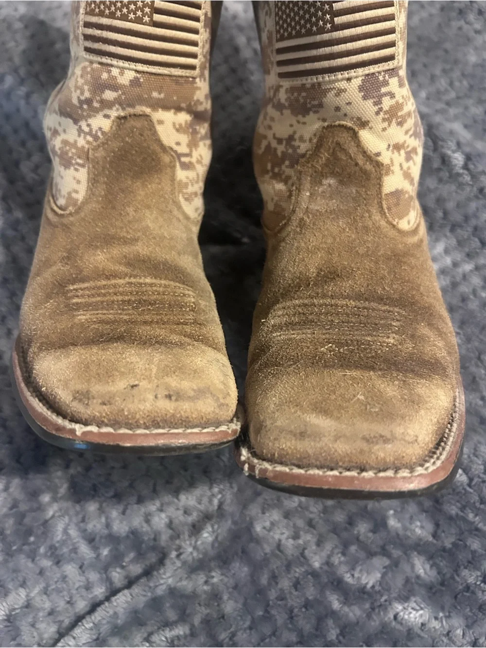 Good Condition Boys Sz5 Ariat Camo Print Patriotic Cowboy Boot American Flag
